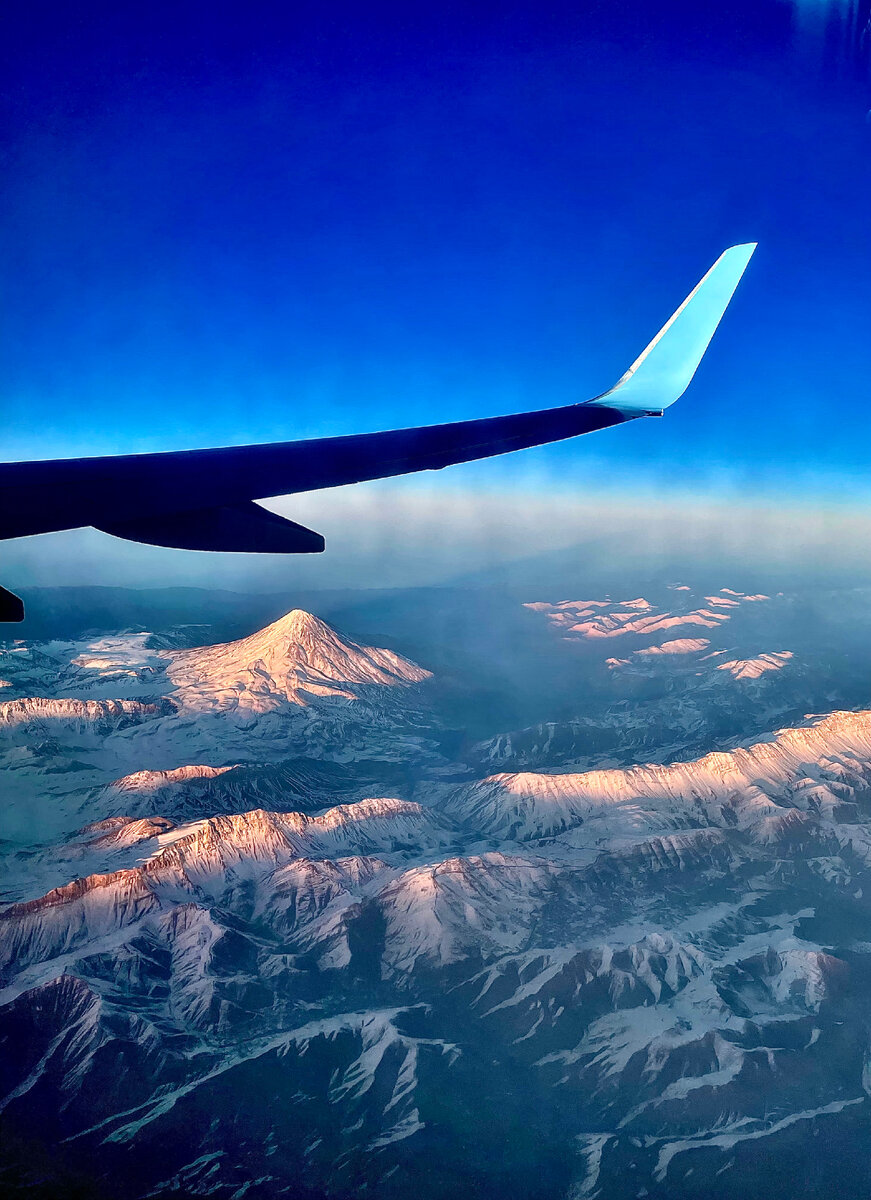 Вулкан Дамавенд в Тегеране (5671м)