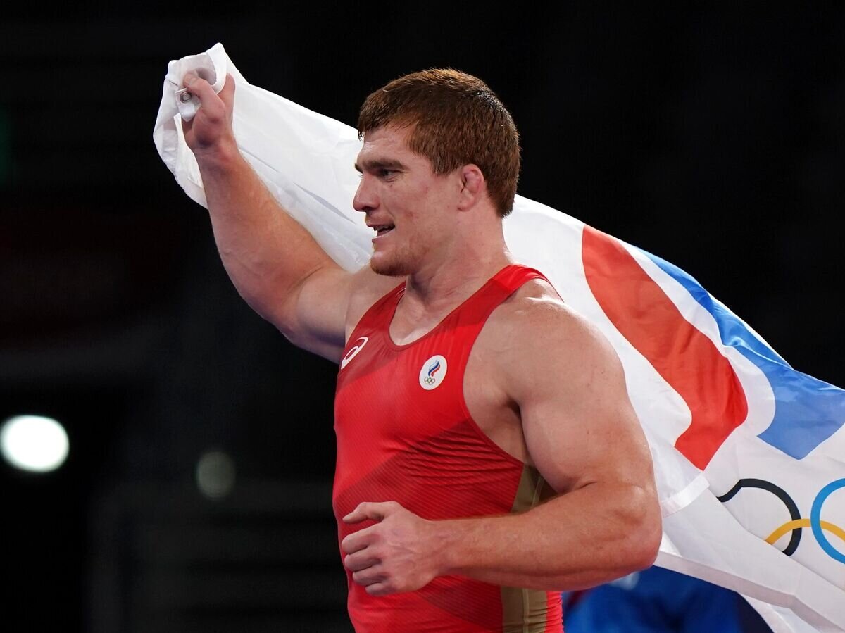    Муса Евлоев, завоевавший золотую медаль на соревнованиях по греко-римской борьбе среди мужчин в весовой категории до 97 кг на XXXII Олимпийских играх в Токио© РИА Новости / Владимир Песня