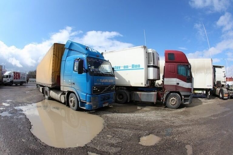    В Оренбуржье с 1 по 30 апреля вводится временное ограничение движения для большегрузов Андрей Севостьянов