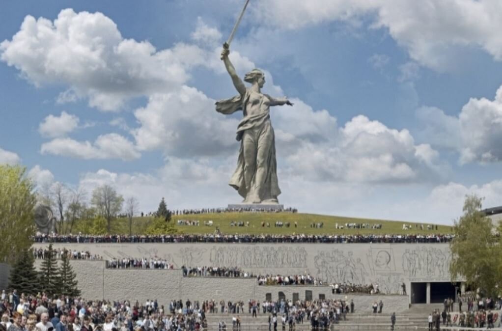 На Мамаевом кургане (иллюстрация из открытых источников)