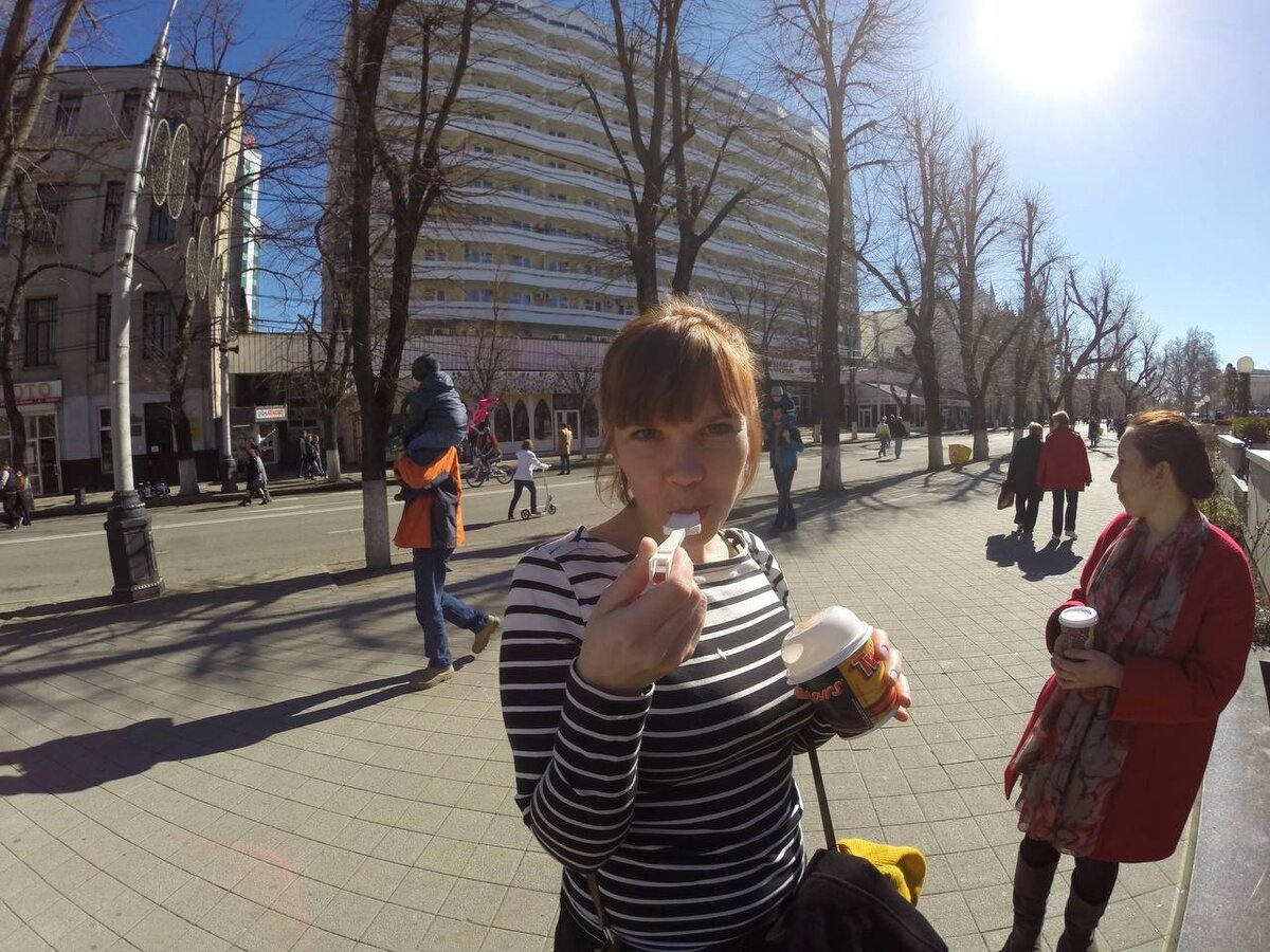 Это я в феврале гуляю по ул. Красной