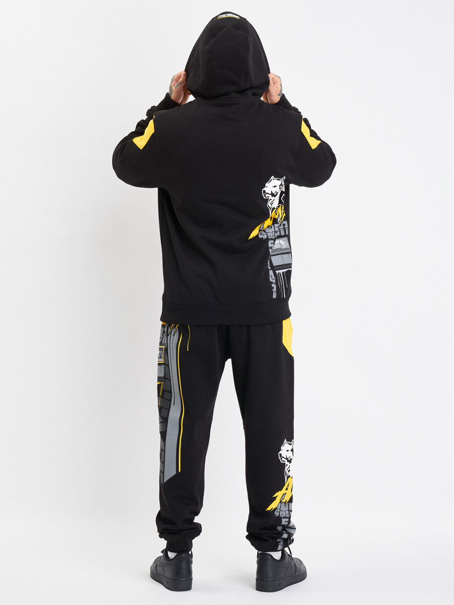 Купить спортивный с капюшоном