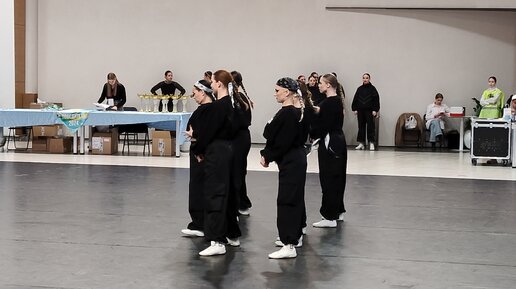 Шикарно танцуют девушки из Санкт-Петербурга на чемпионате по Чарлидингу в ТЦ 