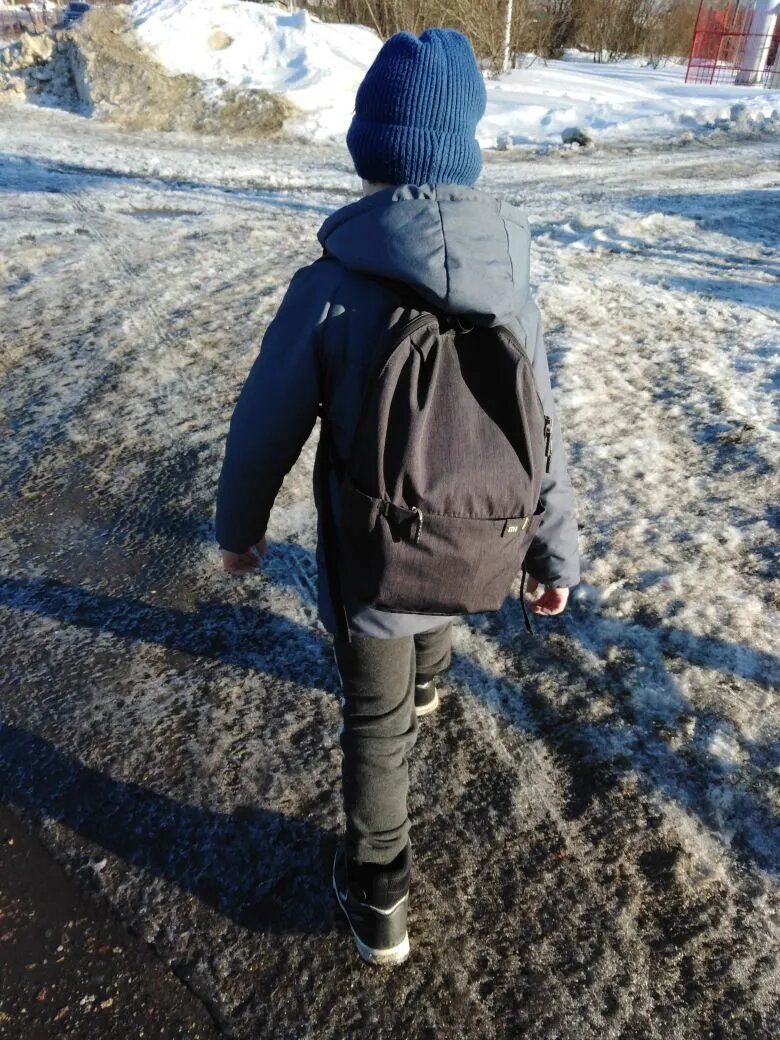 Тяжко жить одинокой женщине с детьми | Живу в глубинке | Дзен