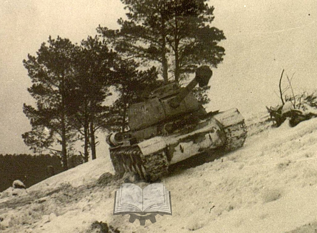 ИС-2 выпуска января 1944 года на полигонных испытаниях.