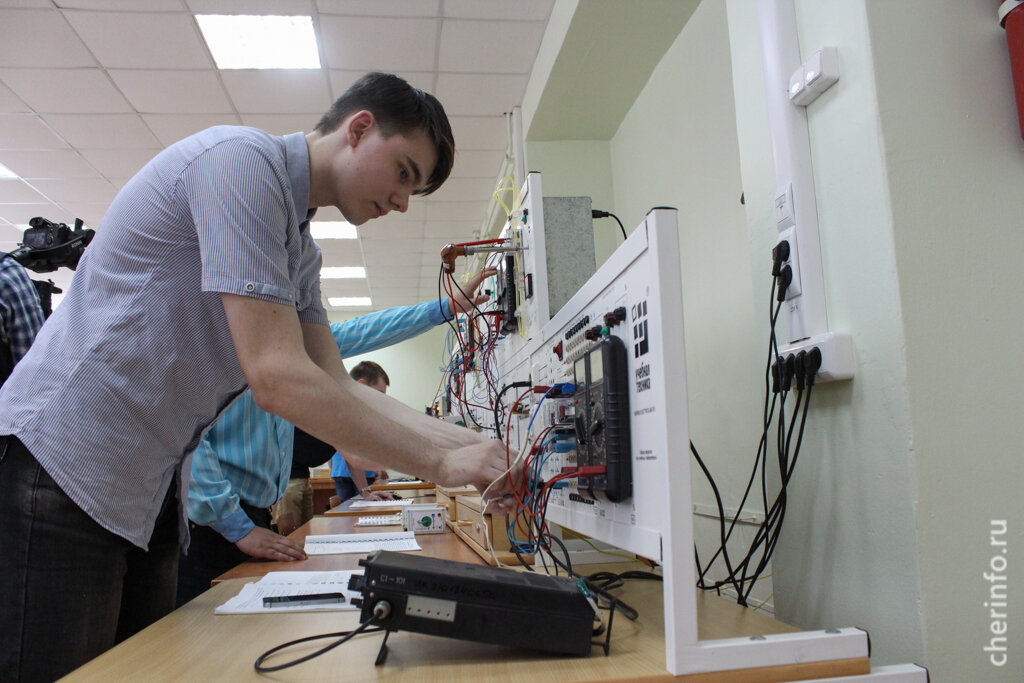    Меру поддержки предоставят тем, кто успешно сдал сессию или выпускные экзамены. Соответствующий законопроект рассмотрят на ближайшей сессии Заксобрания.