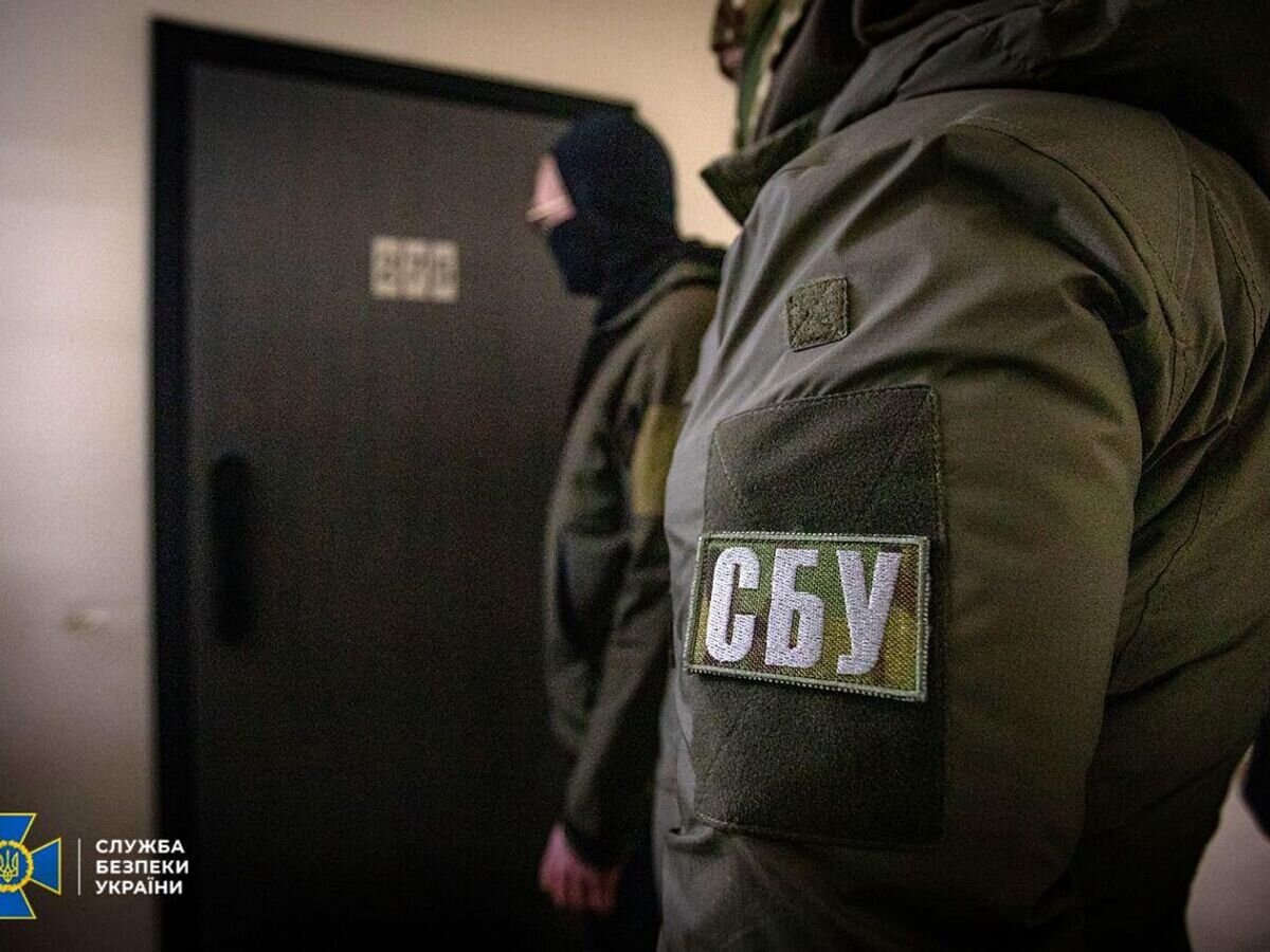 Сотрудники СБУ во время обысков у сотрудников "Союза православных журналистов"© Фото : СБУ