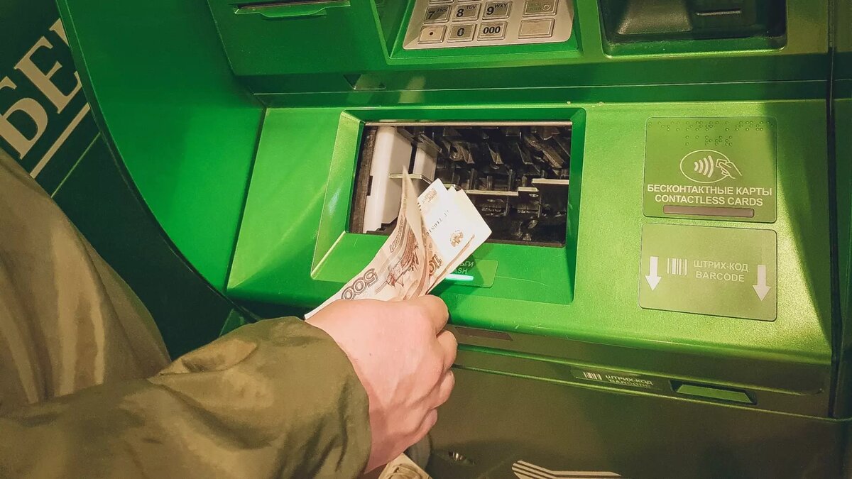     Аналитики заявили, что предлагаемые зарплаты в Красноярске и крае выросли на 29%. Рассказываем, в каких сферах.