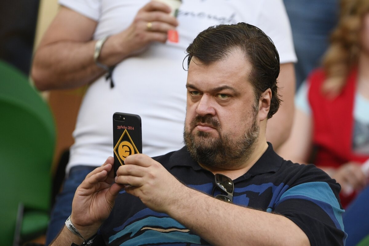 Василий Уткин раздражал уральцев хлесткими комментариями.  Фото: РИА Новости / Алексей Филиппов