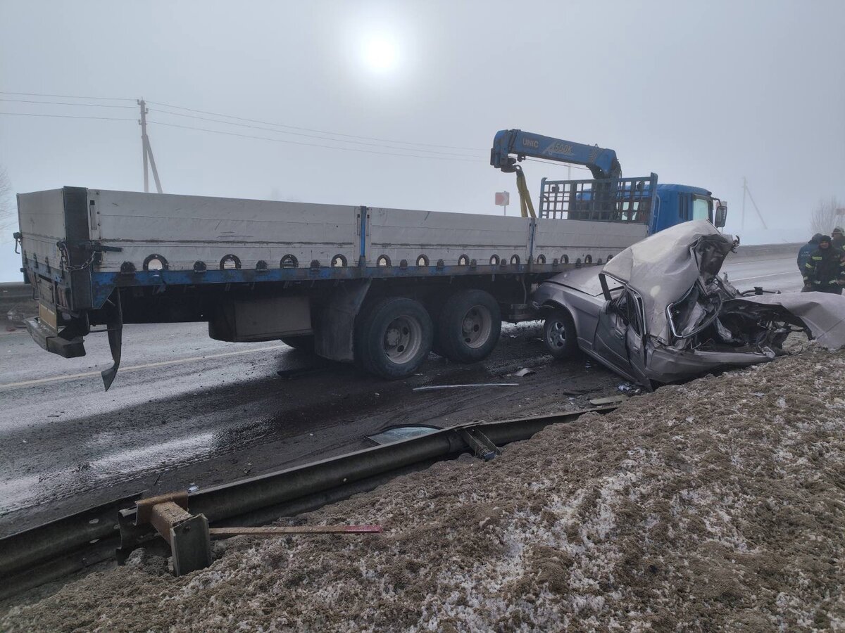     В Шуйском районе «Волга» жестко столкнулась с эвакуатором