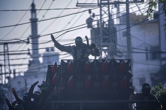 Парад ХАМАСА в 2021 году в городе Газа. ФОТО: МОХАММЕД САБЕР / EPA / SHUTTERSTOCK
