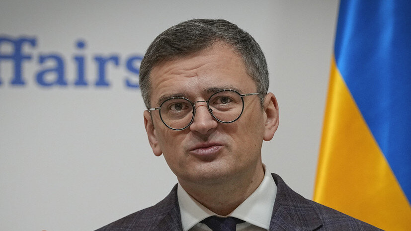   AP Efrem Lukatsky