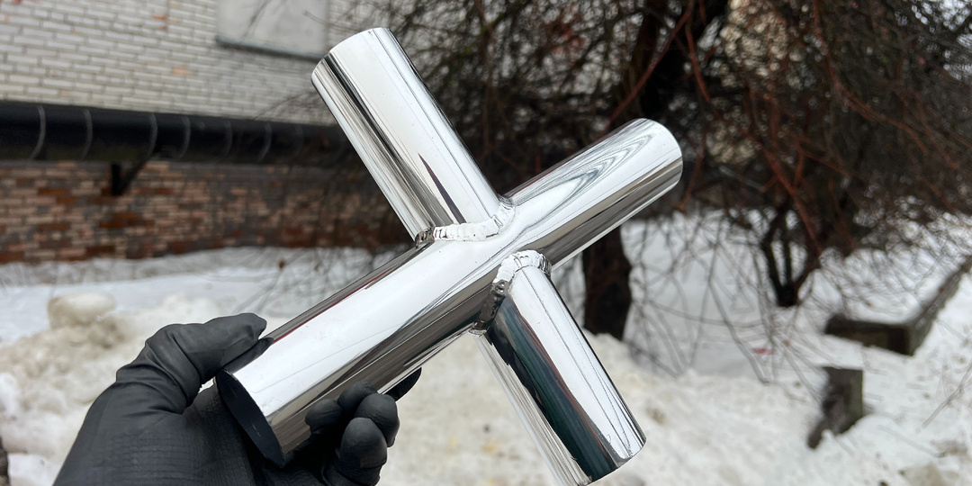 Алюминий не тускнеет, вот те крест.