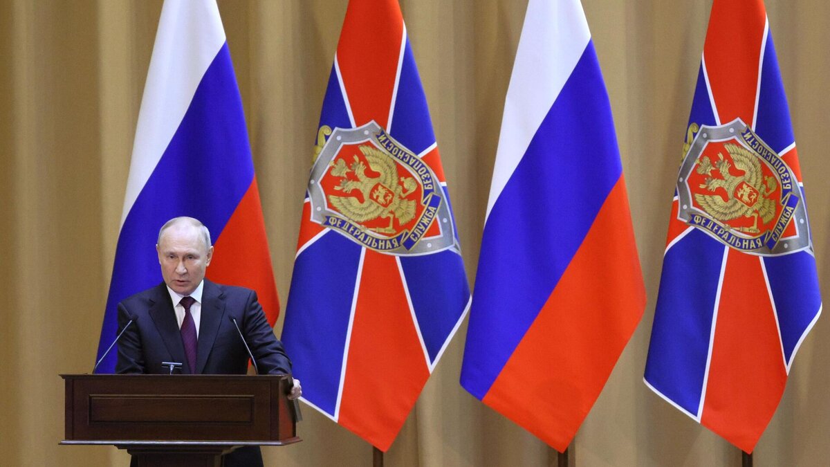 19 марта Владимир Путин принял участие в расширенном заседании коллегии Федеральной службы безопасности.