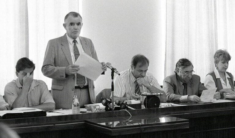    30 лет назад прошли первые в истории региона выборы депутатов Заксобрания Оренбуржья Белов Михаил Александрович