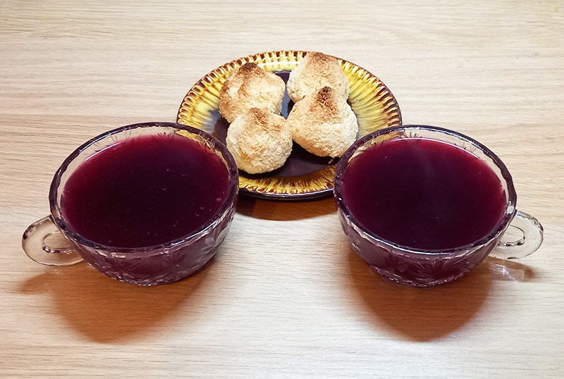 Кисель из замороженной черной смородины