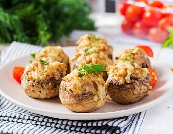 15 интересных рецептов фаршированных шампиньонов