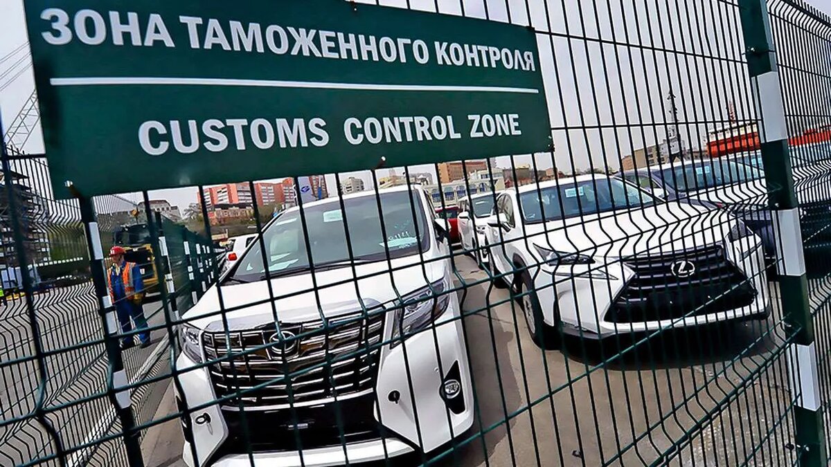 российский рынок автомобилей. несколько автомобилей. рост автомобилей. подорожание авто. машины россии.