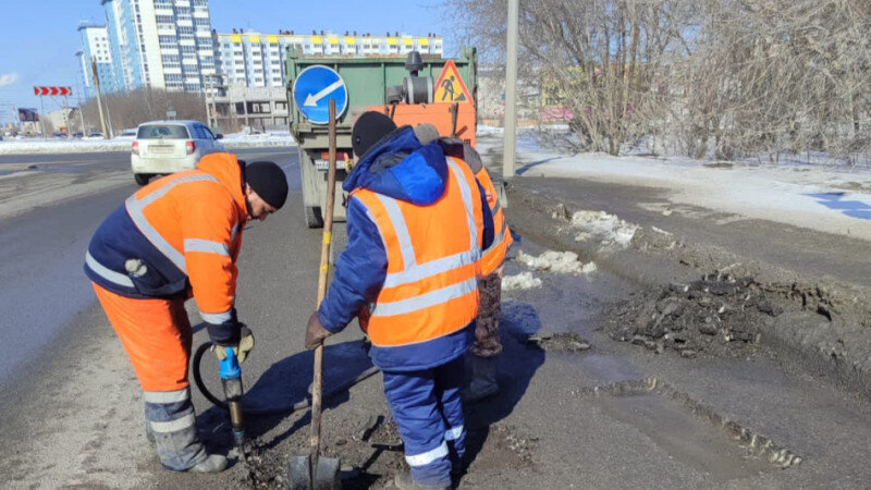     В Барнауле продолжают локальный ремонт дорог. Администрация города.