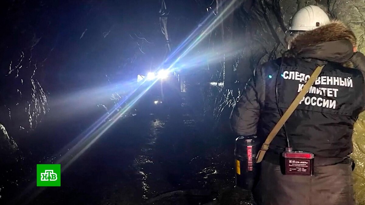    Дополнительные силы МЧС вылетели в Амурскую область для поиска пострадавших горняков