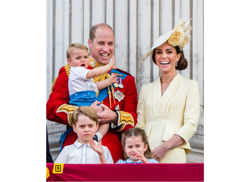 Королевская семья кейт миддлтон. Принц уильям и кейт миддлтон. Дети кейт миддлтон и принца уильяма последние. Дети кейт миддлтон и принца уильяма последние. Принц уильям и кейт дети.