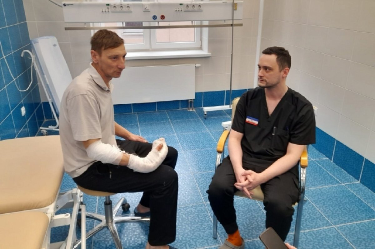    Врачи БСМП спасли пациенту пальцы, поврежденные циркулярной пилой