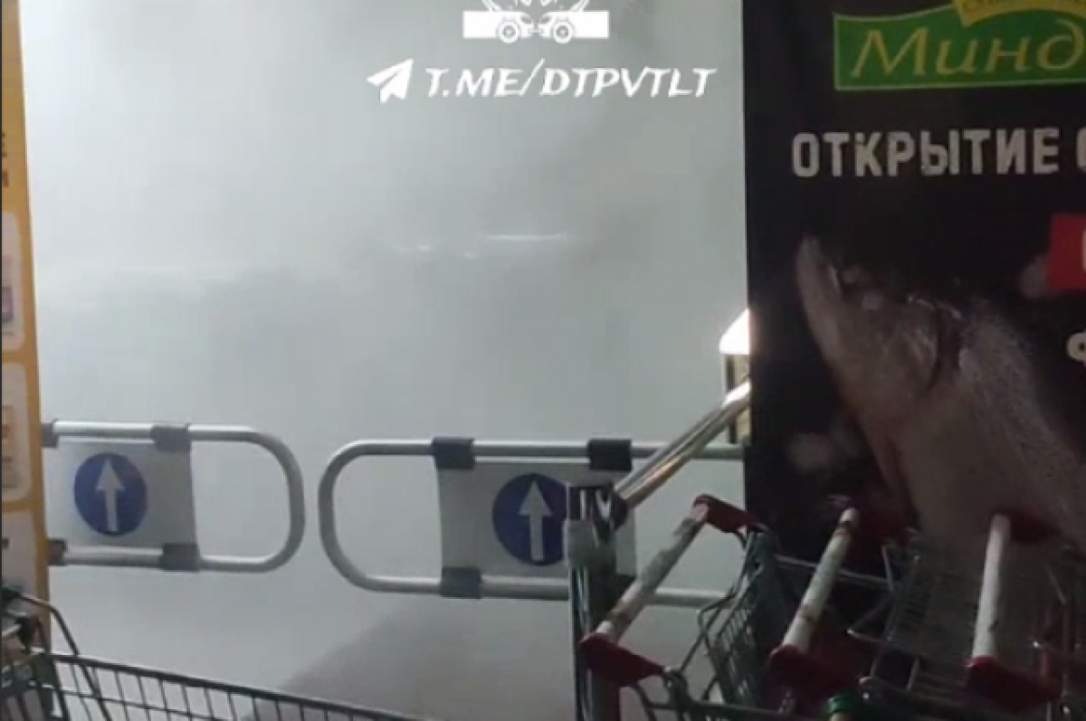    В Тольятти 20 марта эвакуировали посетителей «Миндаля» из-за пожара