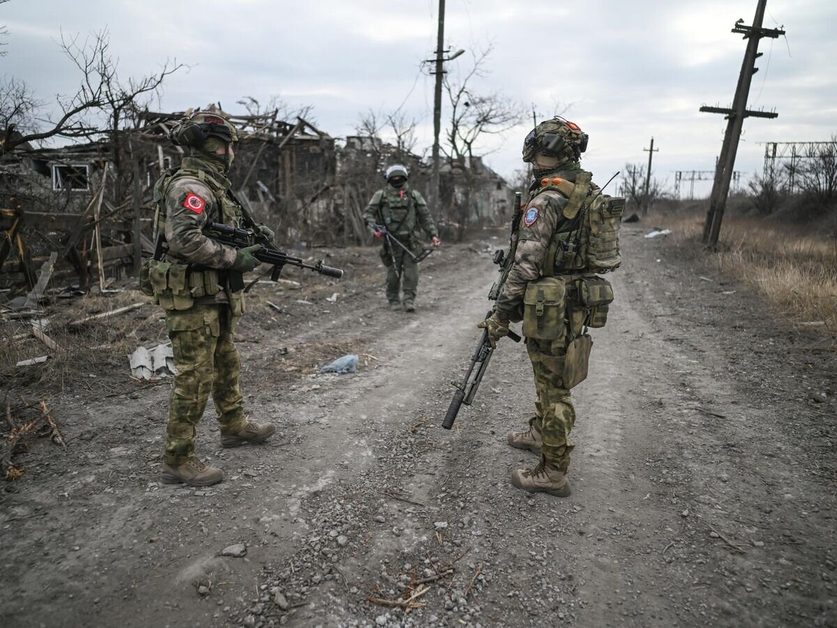    Российские военнослужащие в Авдеевке© РИА Новости / Станислав Красильников