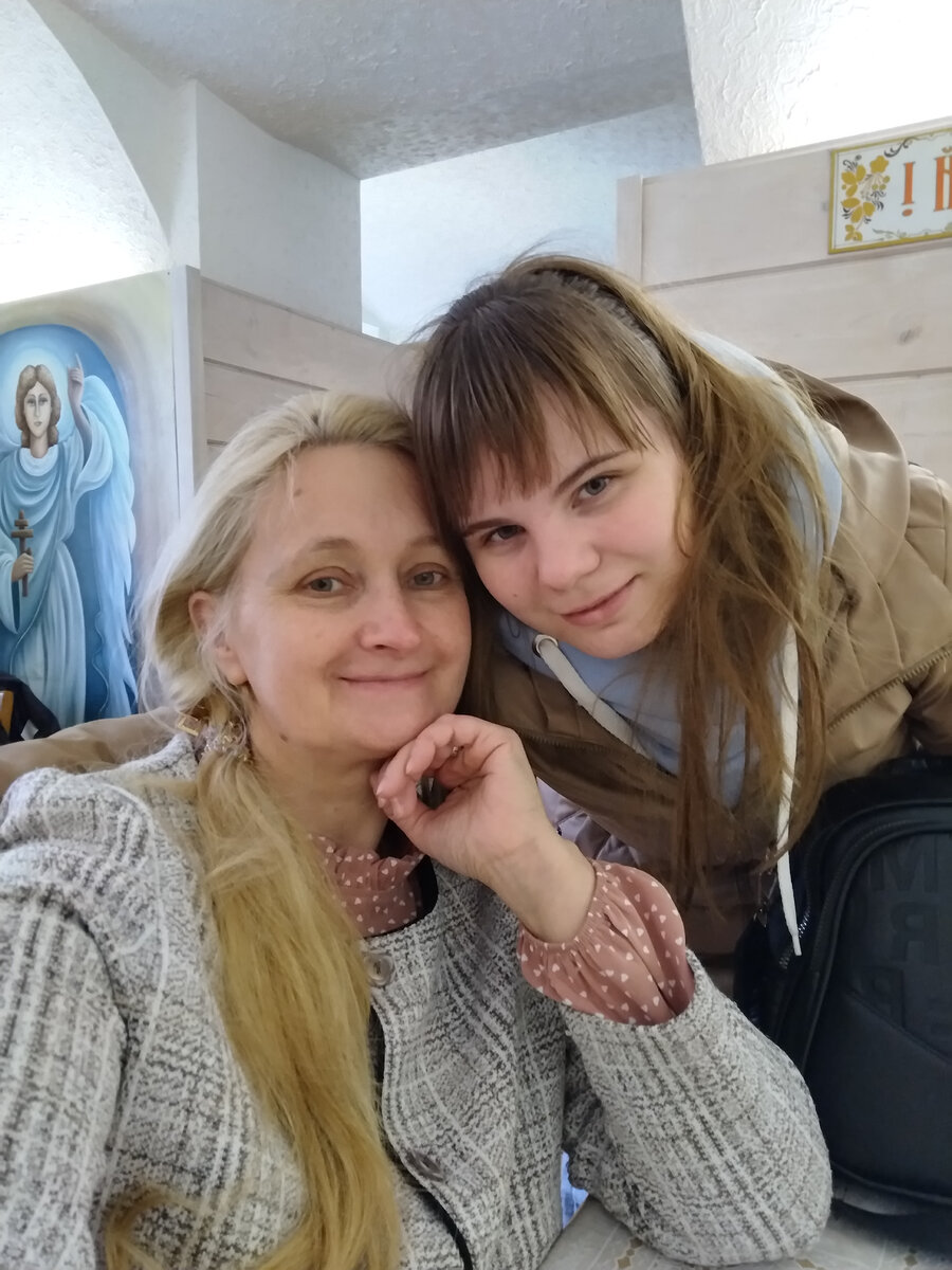 В Смоленской трапезной