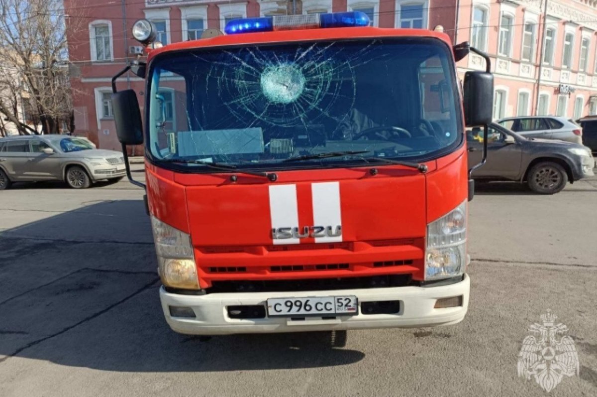    Агресивный нижегородец бросил кирпич в пожарную машину