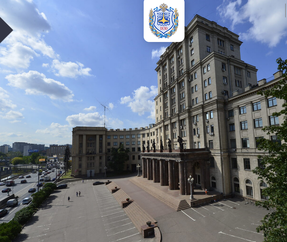 Вход в МГТУ им. Н.Э. Баумана