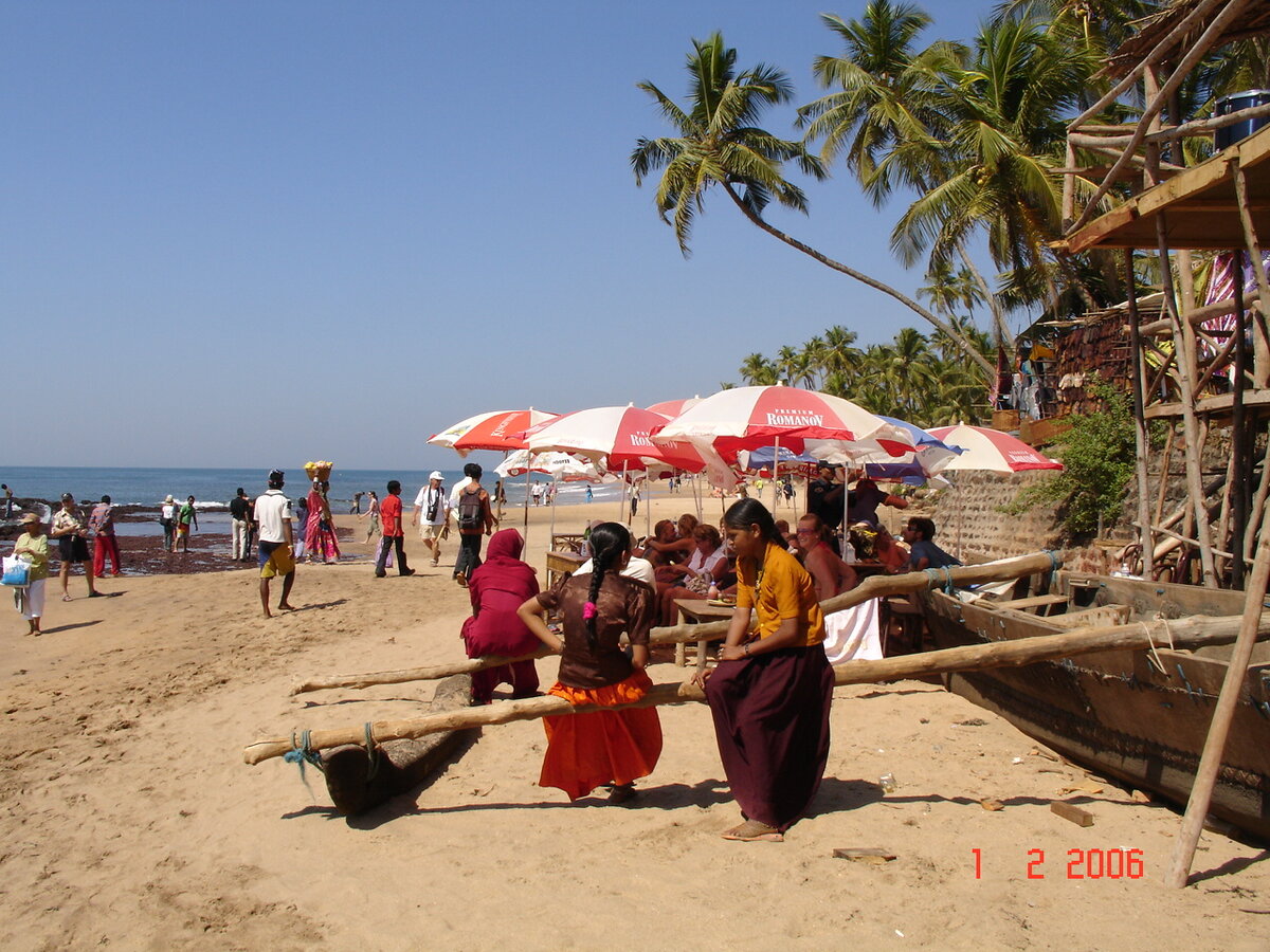 Приезжие из соседнего штата готовятся к тяжёлому трудовому дню на Флимаркете