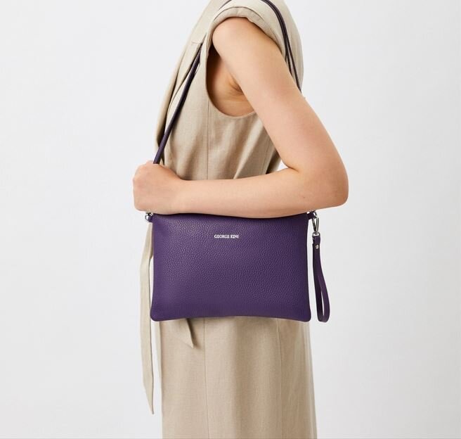 Сумка из натуральной кожи коллекции TRAVELLER MINI Бренда George Kini, артикул GK.F31-163 VIOLA.