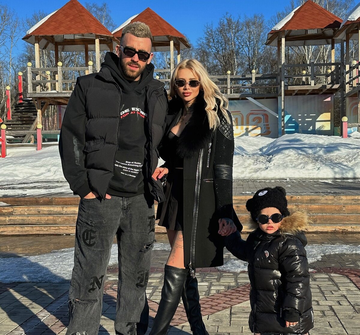 Игорь Григорьев, Клава Безверхова и Роберт (фото из Telegram)