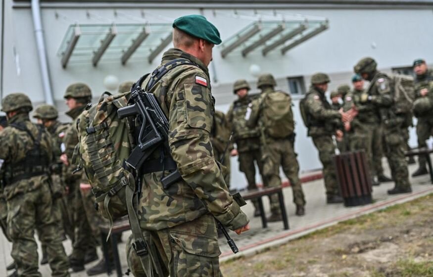    «Чем раньше, тем лучше»: В Польше заговорили об отправке войск на Украину