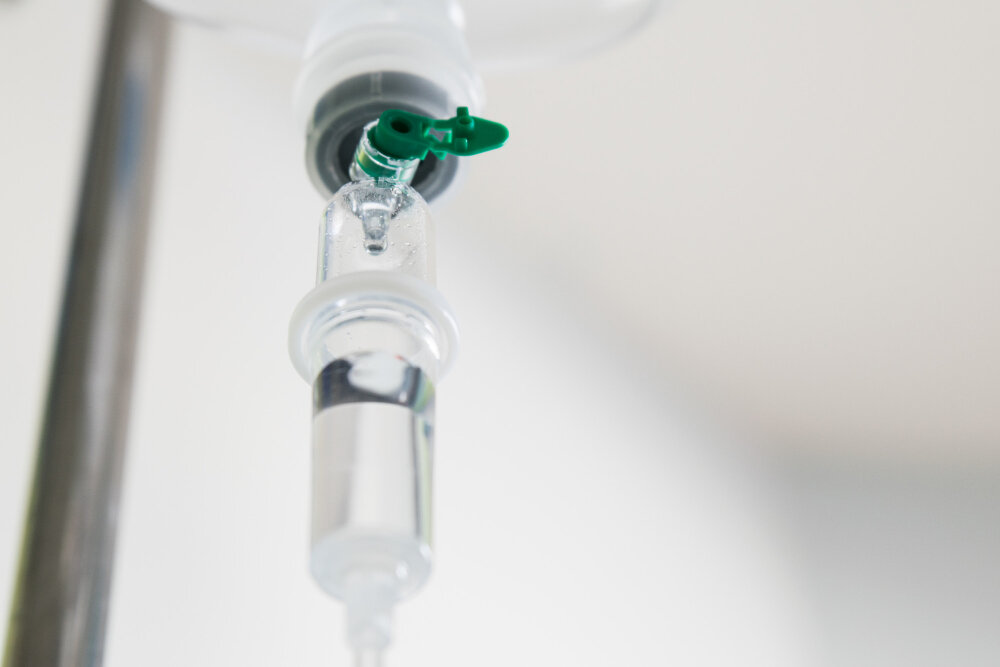 Инфузионная терапия (Источник изображения freepik.com)