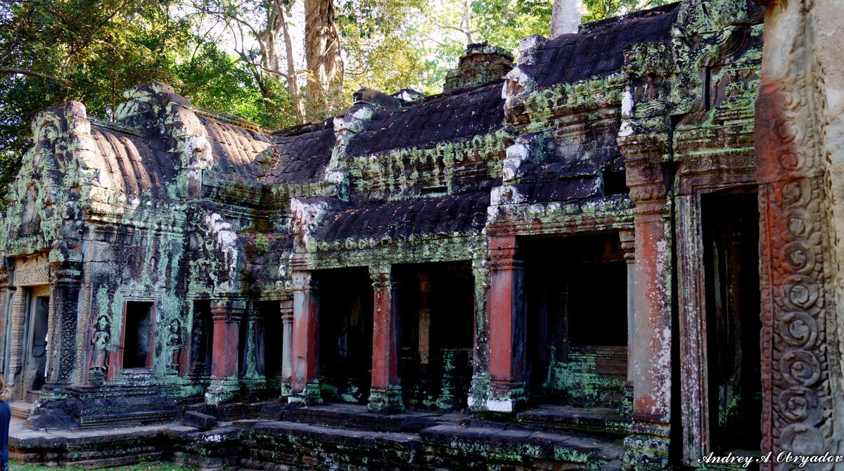 Та Пром. Внешние стены.