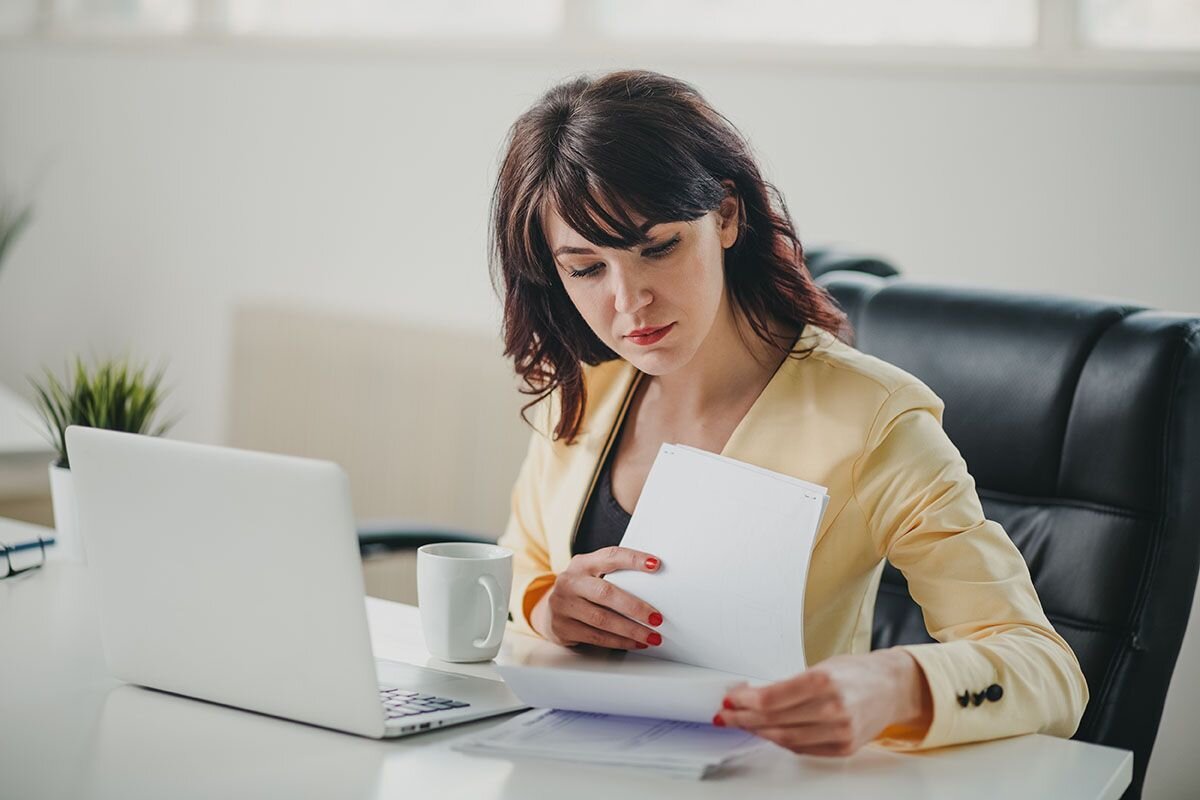 При трудоустройстве нужно всегда читать договор📷
