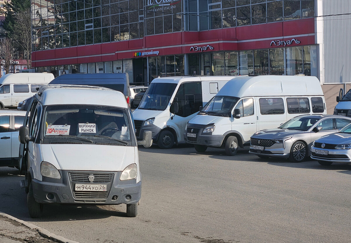 Центральное "пристанище" Пятигорских маршруток – автостанция на «Верхнем рынке»
