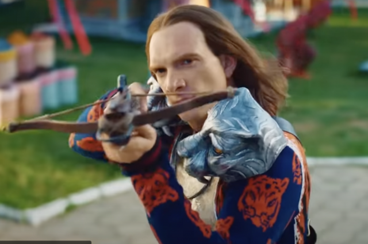    Томич Андрей Бурковский снялся в ремейке мультфильма «Летучий корабль»