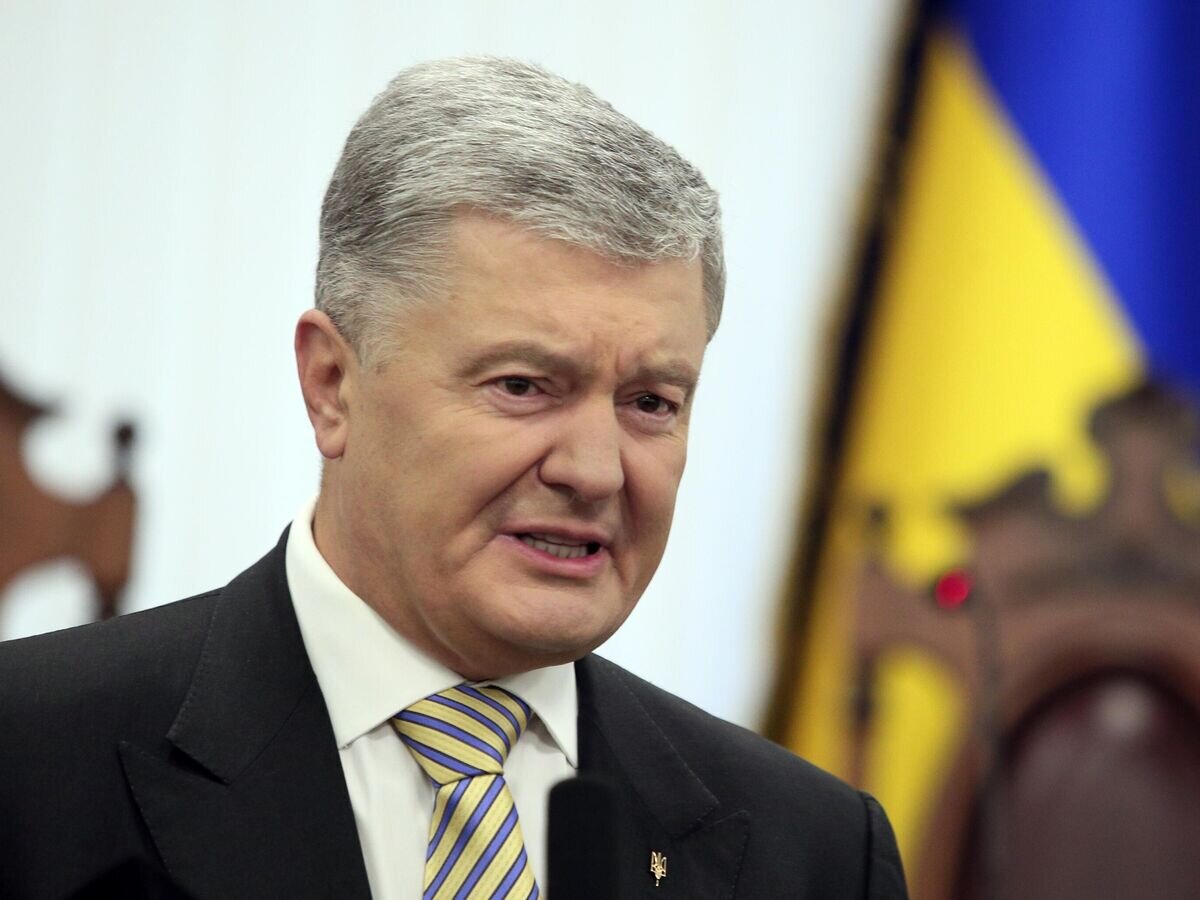    Бывший президент Украины Петр Порошенко, обвиняемый в государственной измене в рамках дела о преступной схеме поставок угля с неподконтрольных Киеву территорий Донбасса© РИА Новости / Стрингер