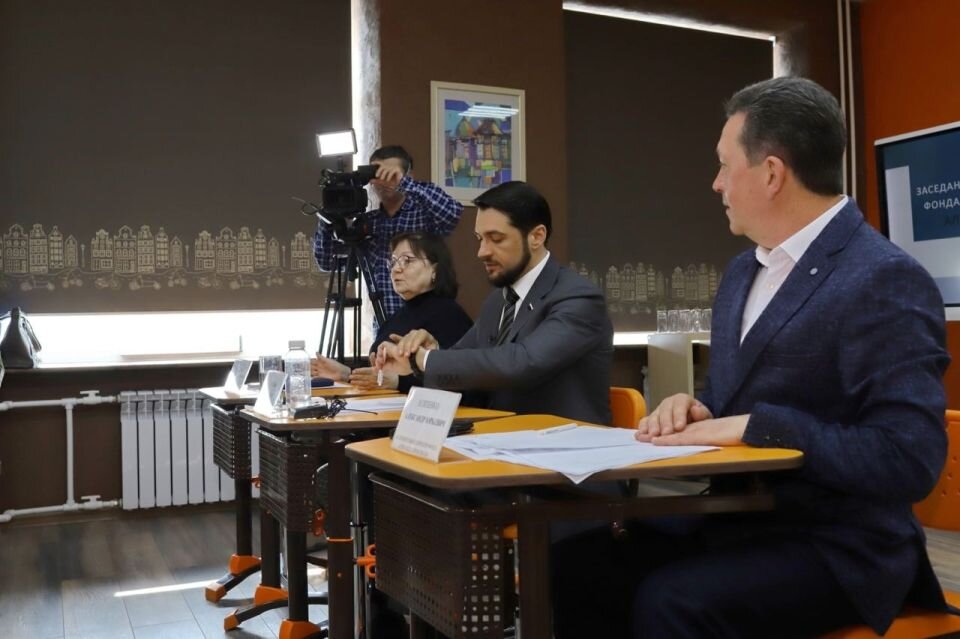    Фонд депутата Госдумы Александра Прокопьева . Источник: Сергей Кулыгин