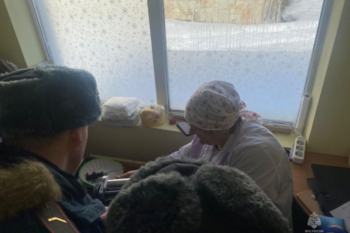    На Камчатке у работницы пищеблока зажевало руку в тестомешалке