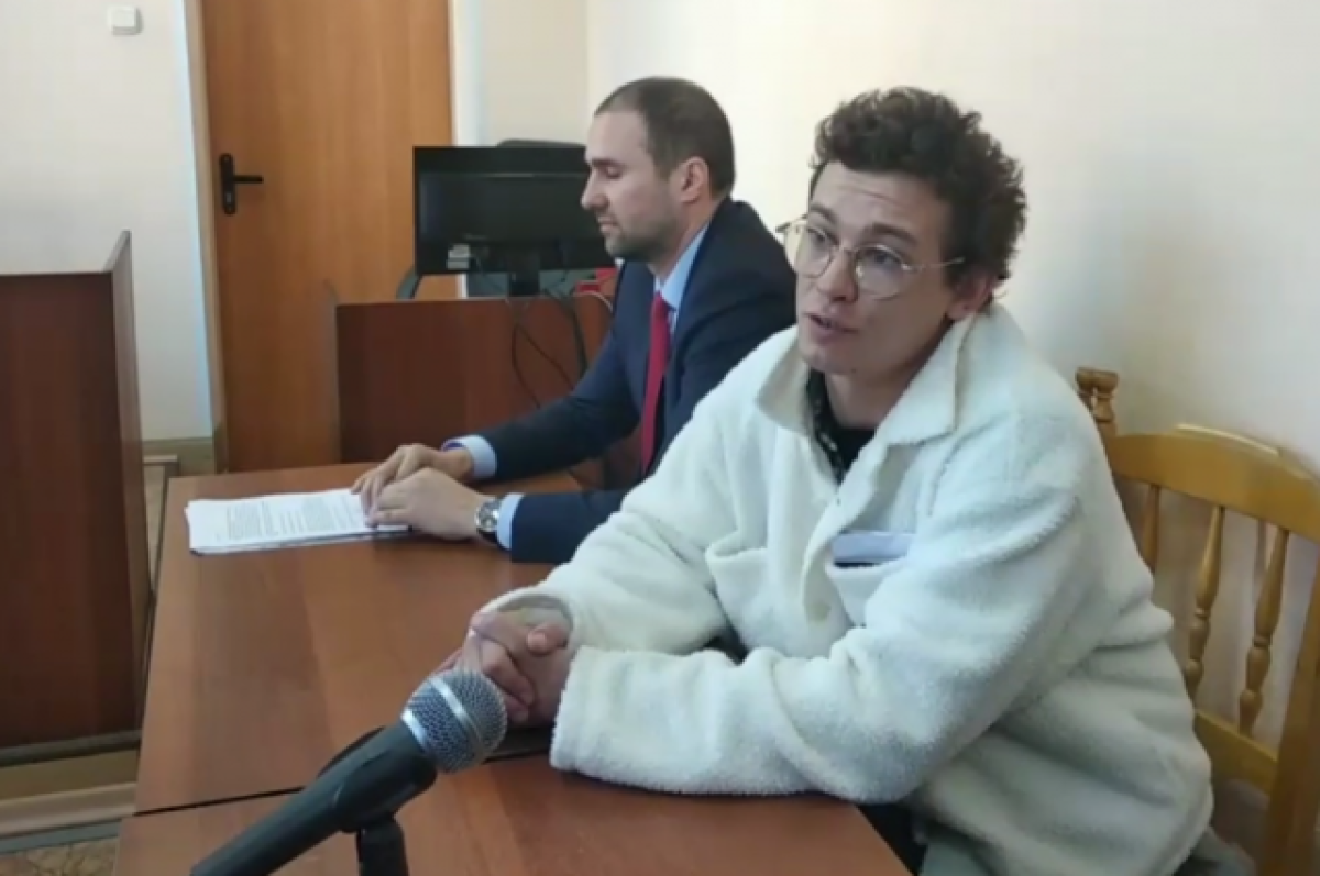    В Новосибирске прокурор попросил назначить Кологривому 15 суток ареста
