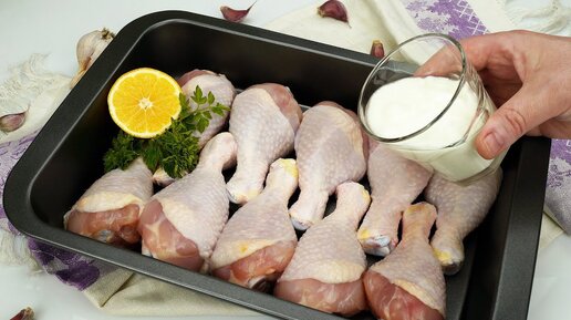 кура в духовке рецепт. курица запеченная с айвой. курица запеченная с овощами. жареная курица в духовке. курица в духовке.