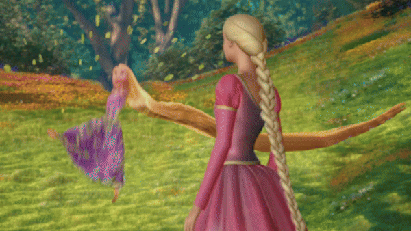 gif с видео “Две Рапунцель Disney/Barbie”