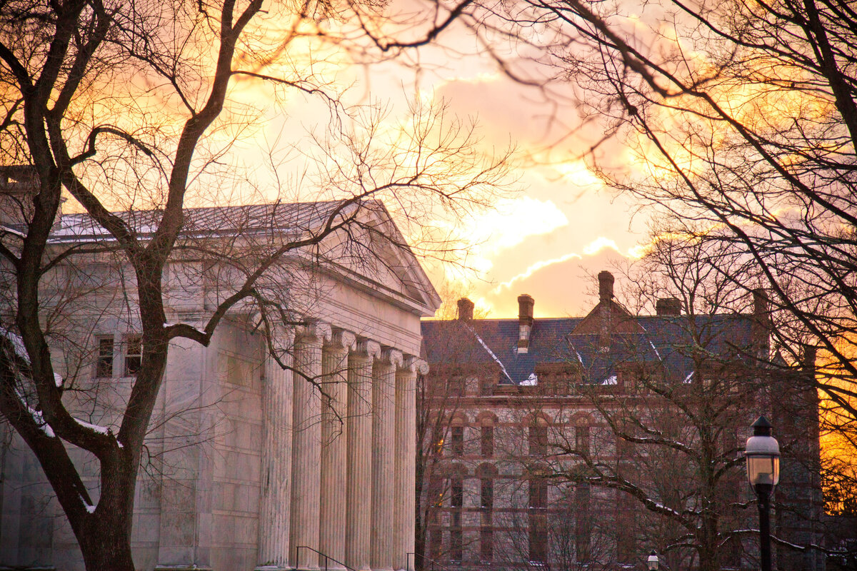 Общий вид Принстона "Photo: Princeton University, Office of Communications."