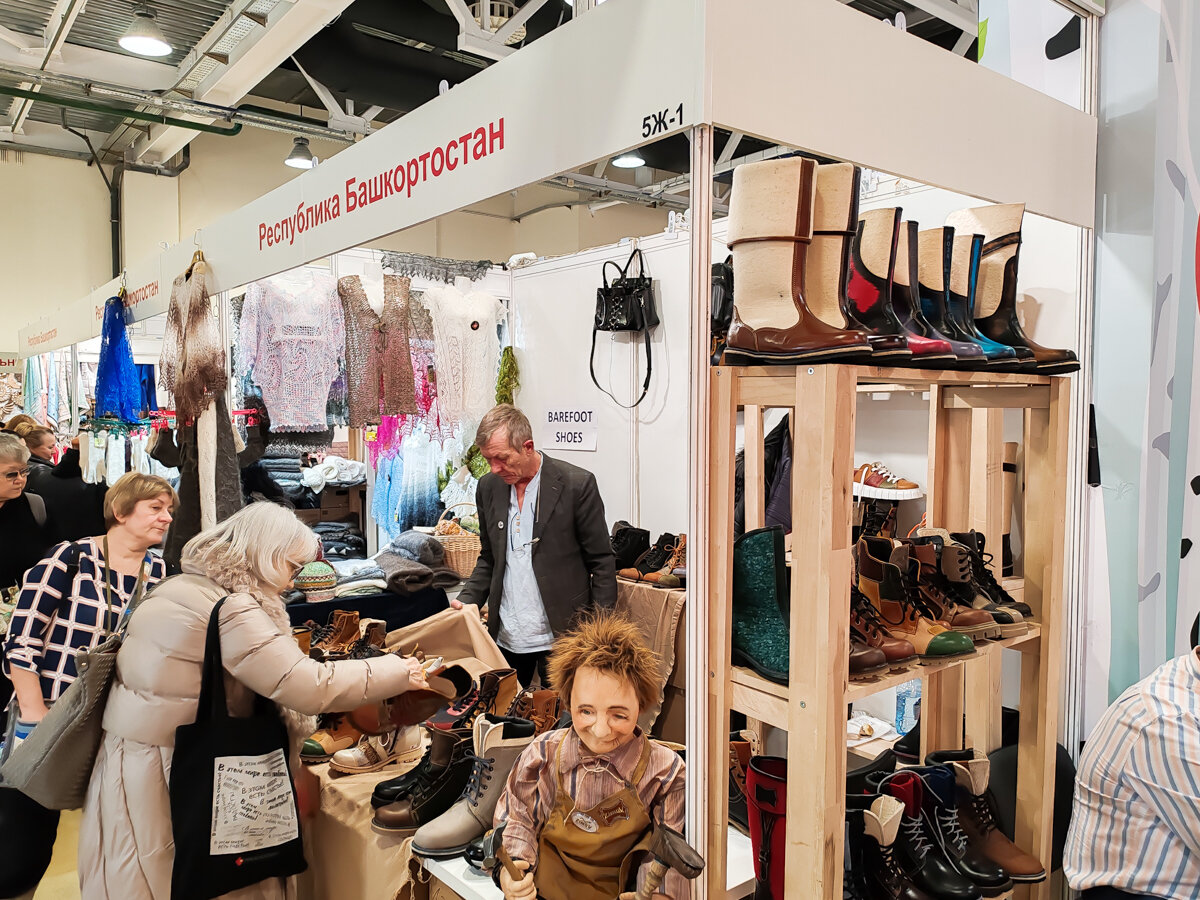 выставка ладья в 2024 году. ладья фестиваль промыслов 2023. выставка ладья в 2024 году. выставка ладья в 2021 в москве. ладья серебряная выставка.