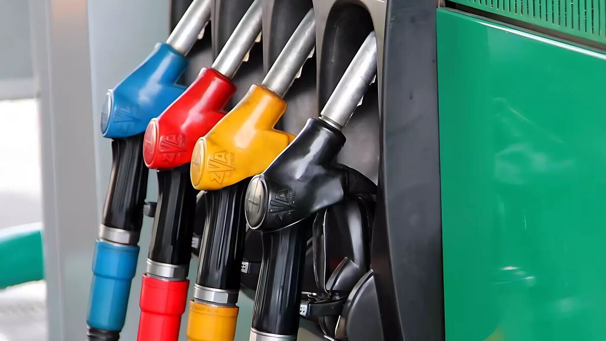     Средняя стоимость нефтепродуктов на российских АЗС на прошлой фактически не изменилась, но то ведь была последняя неделя перед президентскими выборами.