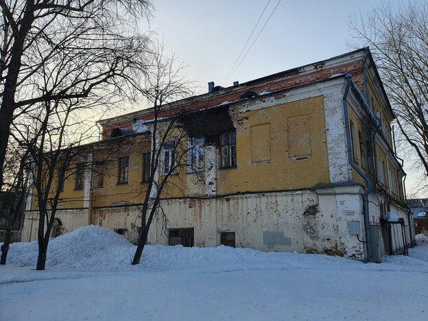    В Кирове обвалились части стен ещё двух исторических домов